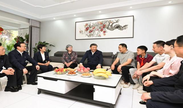 學習新語｜“要像石榴籽一樣緊緊抱在一起”