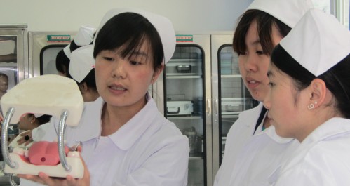 商洛職業技術學院重視學生職業技能教育工作