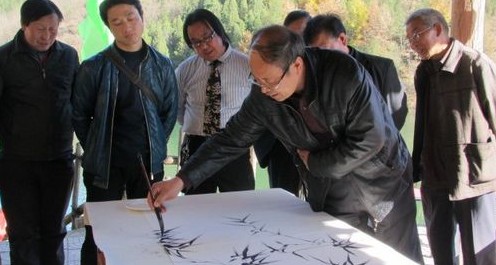 市區書畫家慶十八大舉辦書友筆會