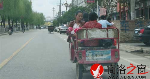 年輕媽媽，這車你也敢坐嗎？