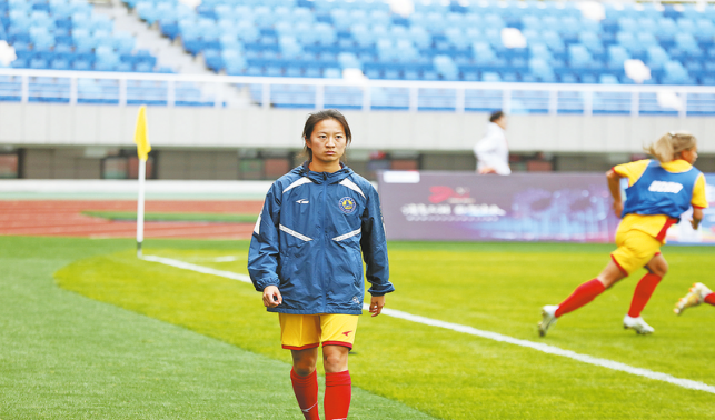 女足運(yùn)動(dòng)員田雨謠圓夢(mèng)北體大