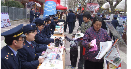 工商人員街頭受理市民消費(fèi)投訴