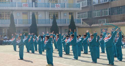 商州區城關小學開展廣播體操比賽