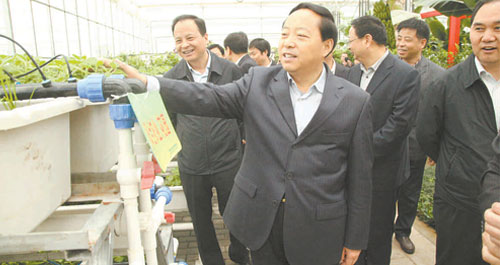 實(shí)施農(nóng)村環(huán)境綜合整治 建設(shè)生態(tài)優(yōu)美幸福商洛