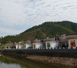 商洛：在建設(shè)美麗鄉(xiāng)村中收獲“金山銀山”