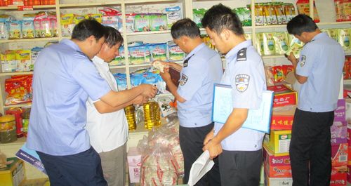 丹鳳庾嶺派出所和工商所聯合執法行動