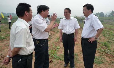 丹鳳主要領導深入基層指導工作