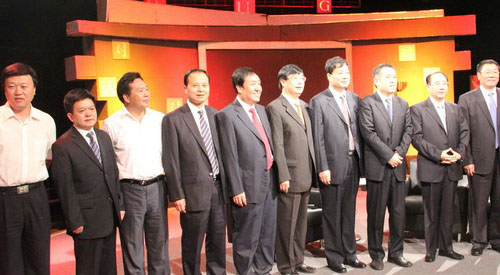 縣委書記張盈安做客CCTV2《對話》節目