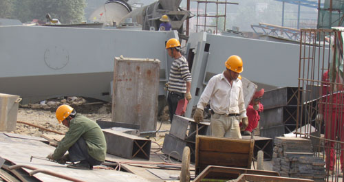 火熱的建設工地