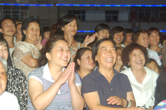 干佑鎮仁和社區舉辦“金秋之夜大家樂”文化活動