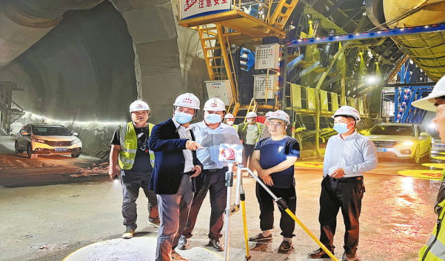 大排查大走訪 防風(fēng)險(xiǎn)保安全